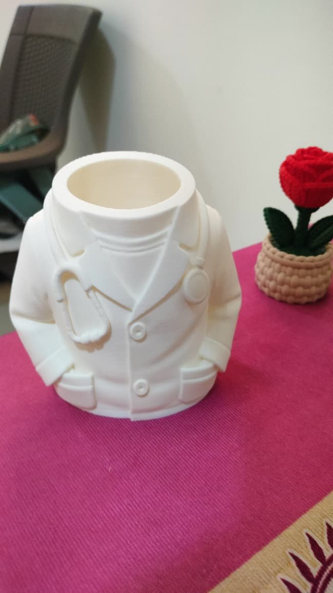 Doctor-coat pen & pencil holder